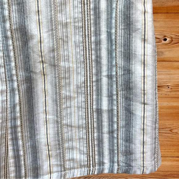 Women’s Large Cato Gray & Silver Striped Blouse - Picture 5 of 5